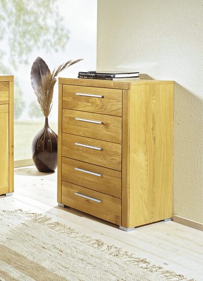 Commode met massieve voorzijde 